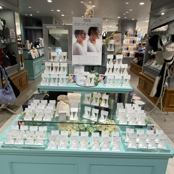 アレルギー対応のアクセサリー「ISS イズ」POPUP