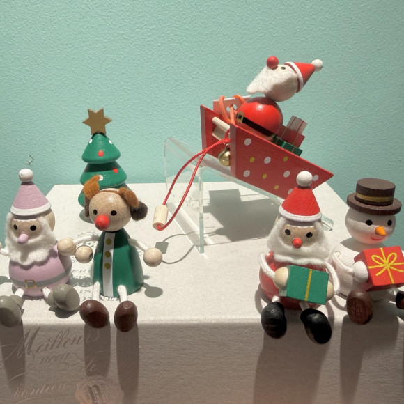 ★チェコから届いた、ハンドメイドの木の人形★