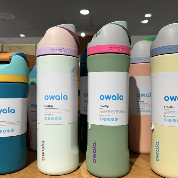 カラー展開が豊富な『owala』ボトルのご紹介です♪