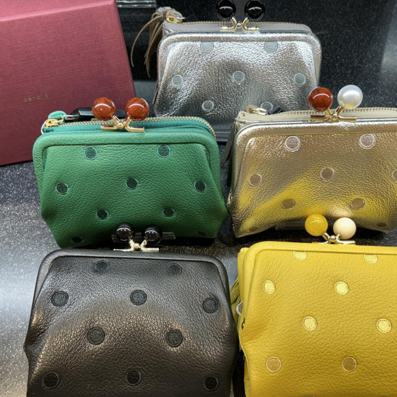 オシャレな『がま口財布』のご紹介です♪