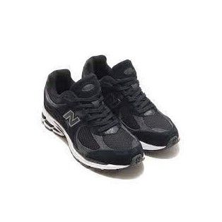 【NEWBALANCE　2002R　リストック！！】