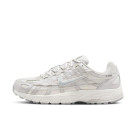【NIKE  P-6000 SE】