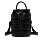 【NIKE　U PUFFLE TINY TOTE】