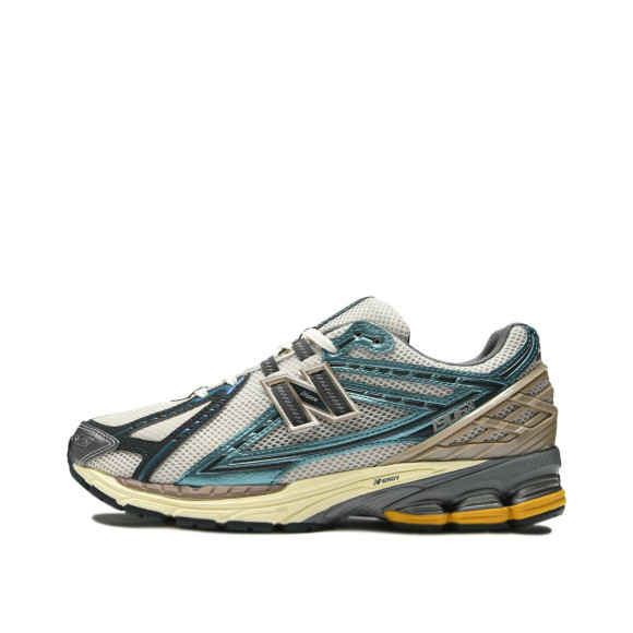 【NEWBALANCE M1906RRC】
