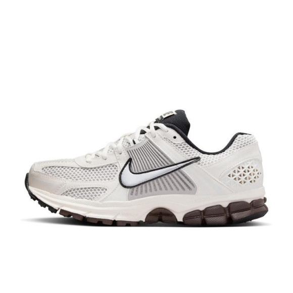 【NIKE W ZOOM VOMERO 5】