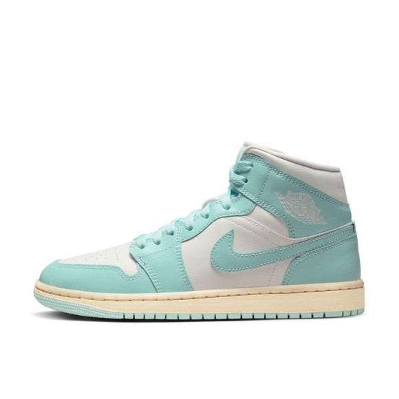 【NIKE W AIR JORDAN 1 MID】