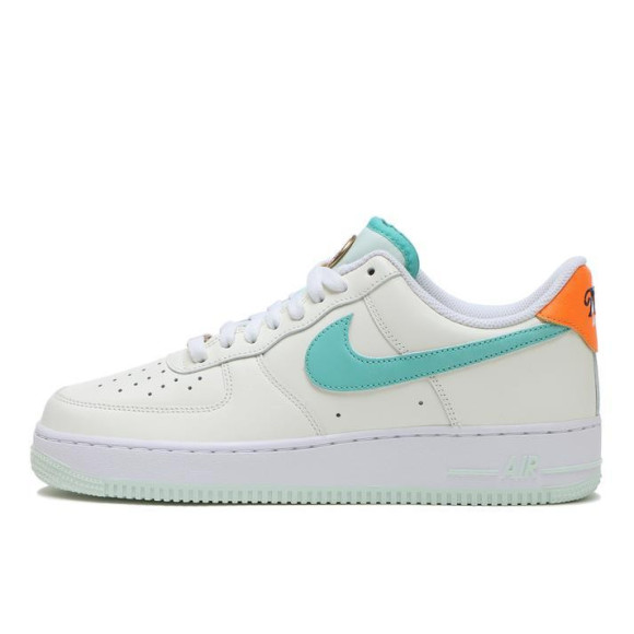 【NIKE AIR FORCE 1 '07】