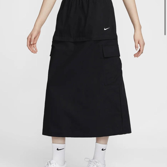 【NIKE W ESS WVN CEGO SKIRT】