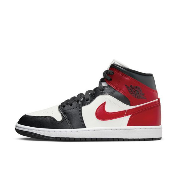 【NIKE W AIR JORDAN 1 MID】