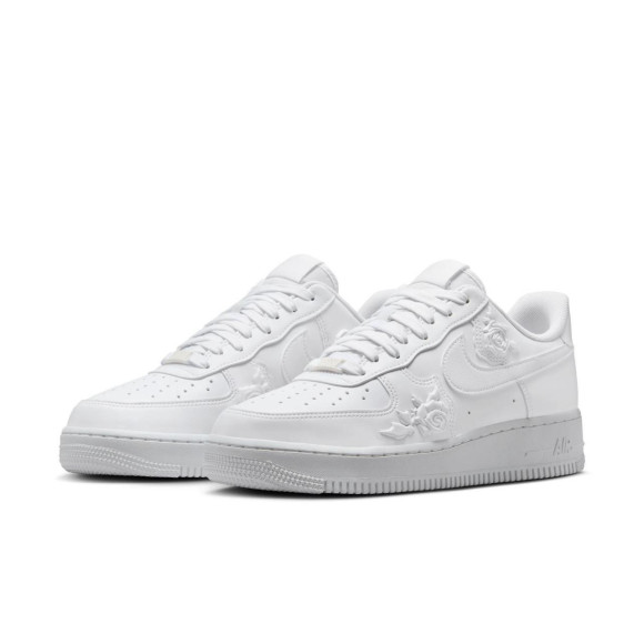 【NIKE　W AIR FORCE 1 '07】