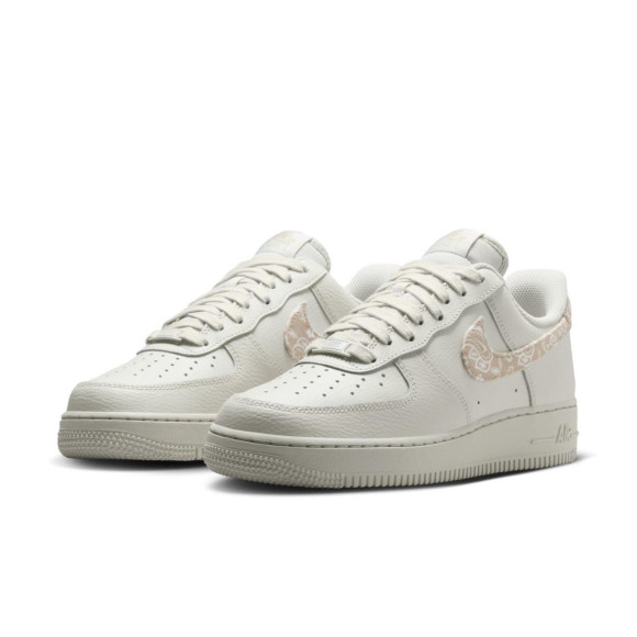 【NIKE　W AIR FORCE 1 '07】