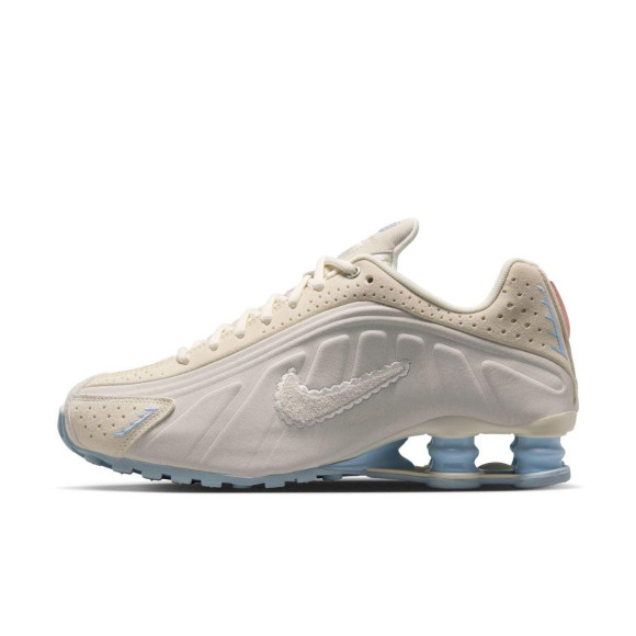 【NIKE　W SHOX R4 SE】