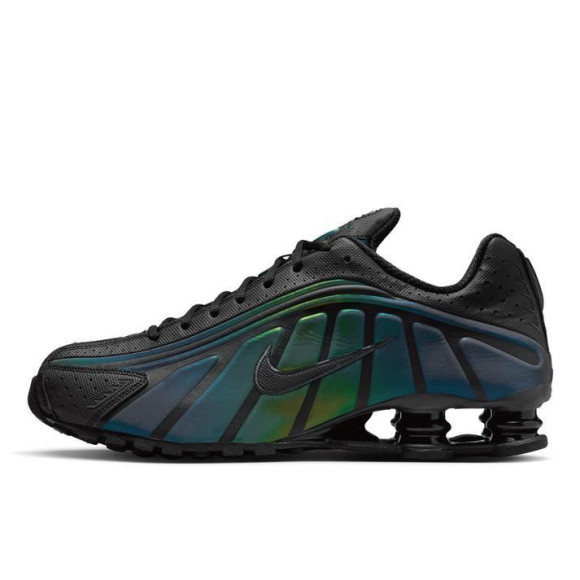 【NIKE SHOX R4 SE】