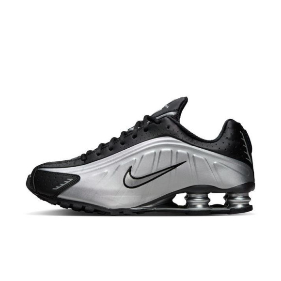 【NIKE SHOX R4】
