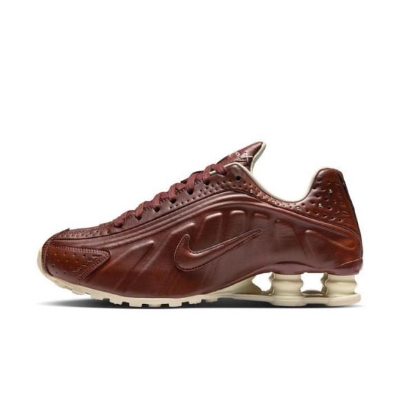 【NIKE SHOX R4】