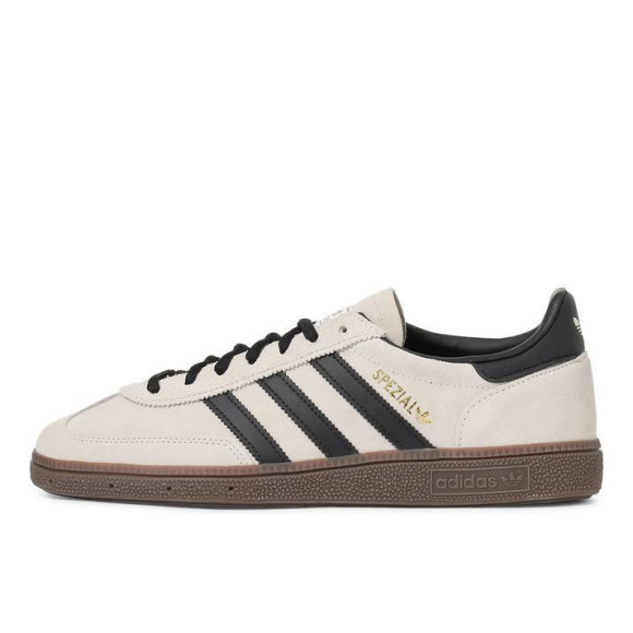 【ADIDAS　HANDBALL SPEZIAL】