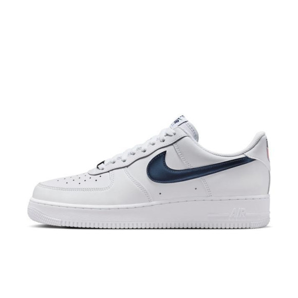 【NIKE AIR FORCE 1 '07 LV8】