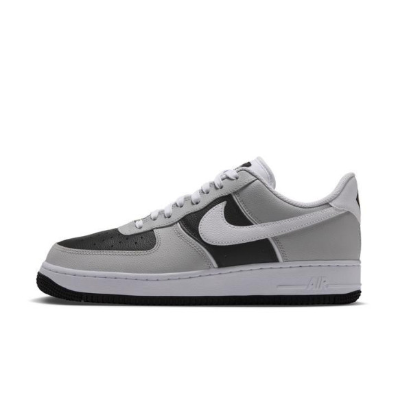 【NIKE　AIR FORCE 1 '07 LV8 SPORT】