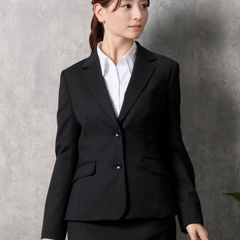 入学式や入社式にもぴったりなスーツ