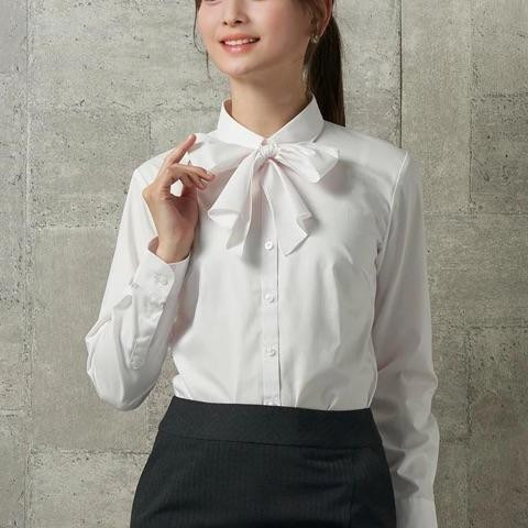 入学式に人気のリボンブラウス