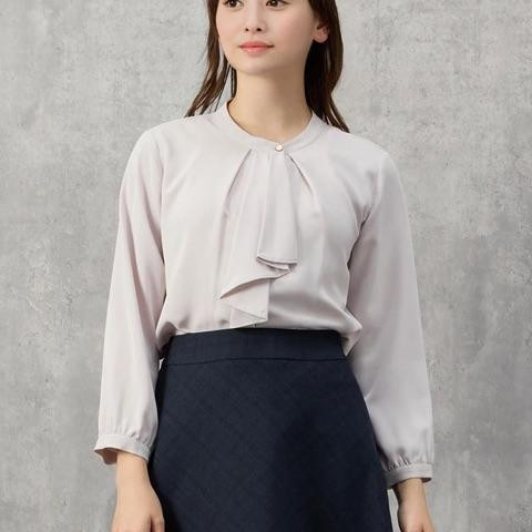 人気のボウタイブラウス