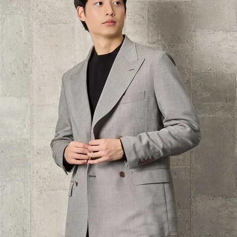 オシャレな麻混ダブルジャケット