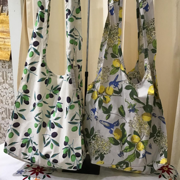 ꫛꫀꪝ✧‧˚マルシェバック