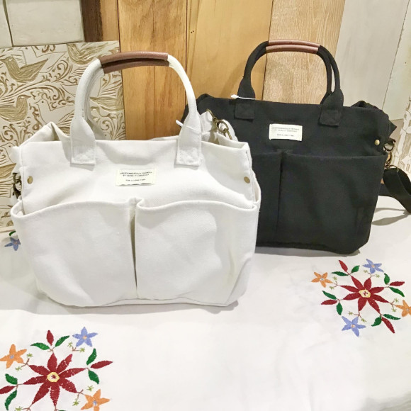 ポケットたくさん！キャンバスバッグ☆