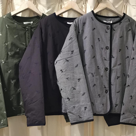 花柄刺繍中綿コート