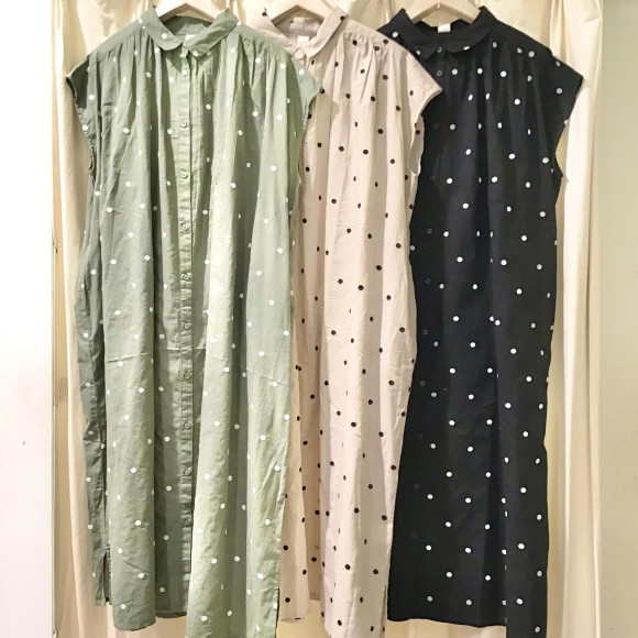 ドット刺繍が素敵なワンピース♡