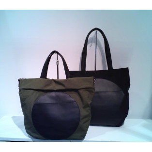 　　　　　　　　　　☆新作バッグのご紹介☆