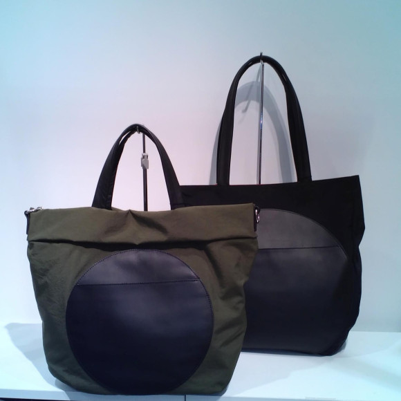 　　　　　　　　　　☆新作バッグのご紹介☆