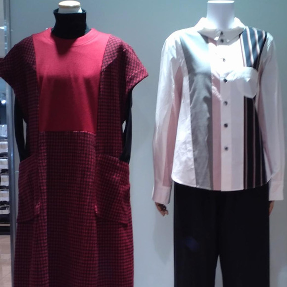 　　　　　　　　　　☆☆2階展示しております☆☆
