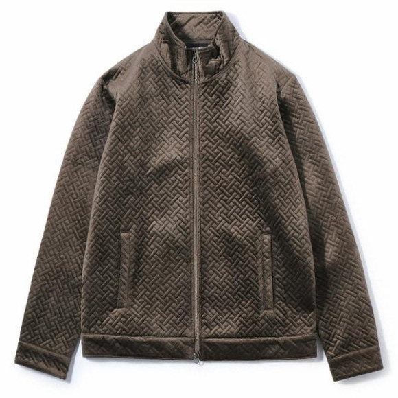 เสื้อคลุมลายเย็บแบบกำมะหยี่