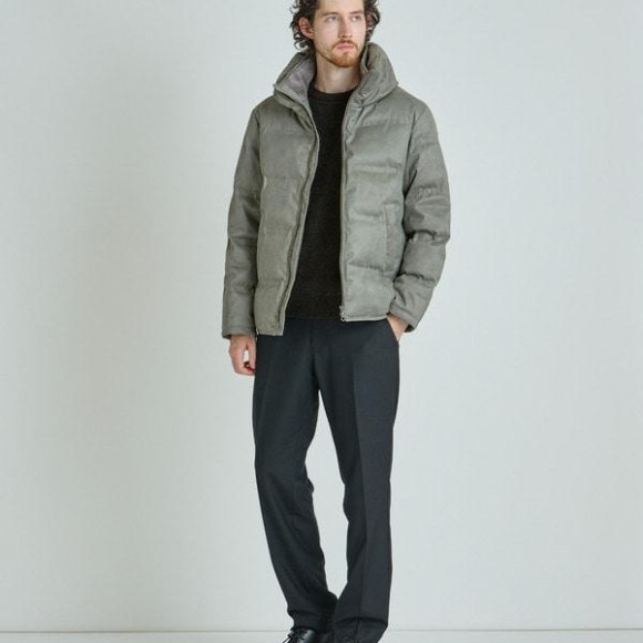 スエード調ツイルプリントダウンジャケット