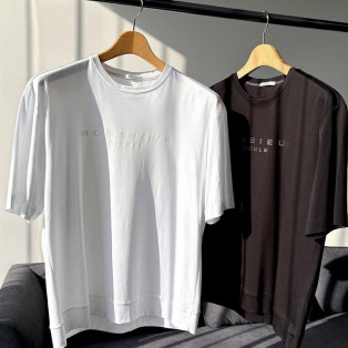 ロゴプリント Tシャツ