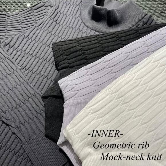 Geometric ribmock neck knit