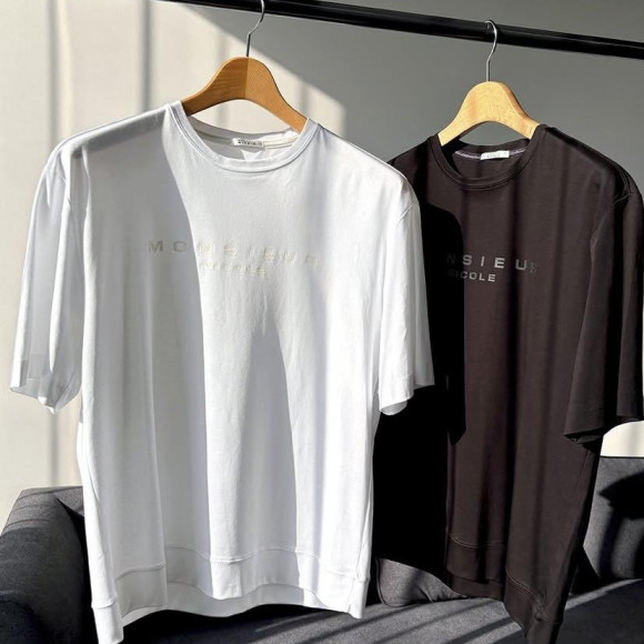 ロゴプリント Tシャツ