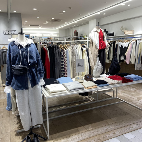 店内春仕様に、、