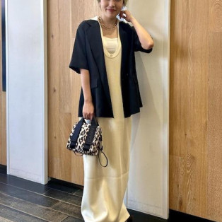 フーディワンピースにシアーのジ...
