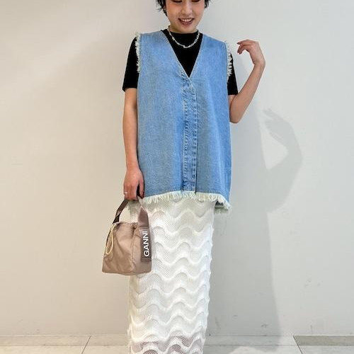 モード×ストリートなデニムベス...