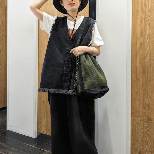 春になると着たくなるデニムを今...