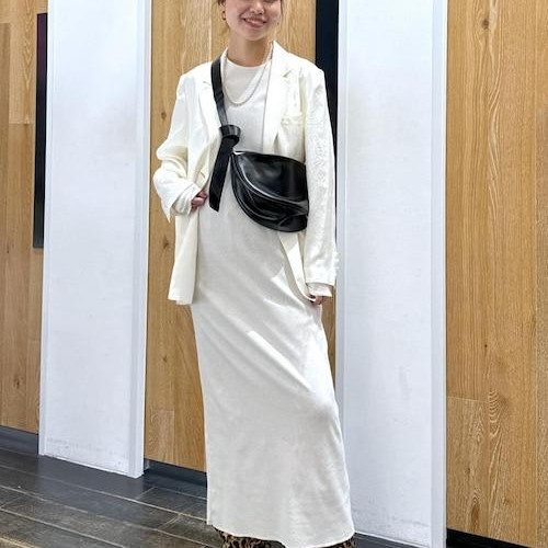 さっと羽織るだけでスタイリング...