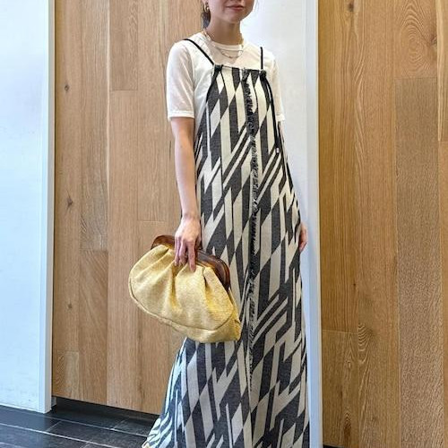 ジャガードの素材感、ロープ紐な...