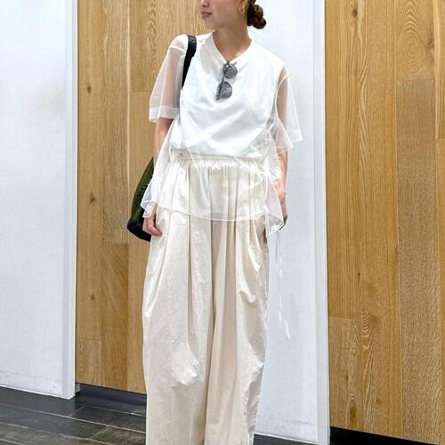 Tシャツにチュールをふんわり重...