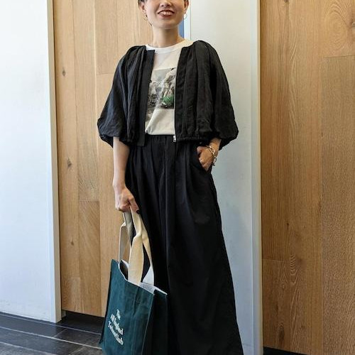 お袖の程よいボリュームとショー...