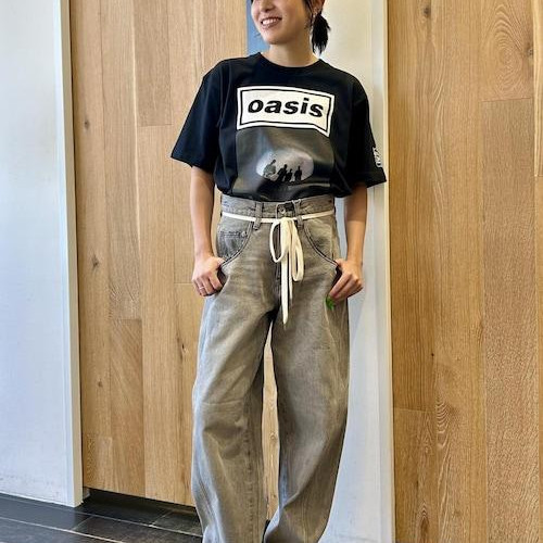 oasisの限定Tシャツをポイ...