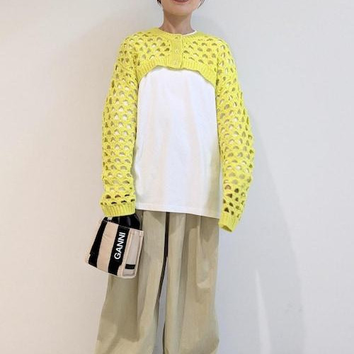 今の時期ロンT、シャツなど着る...