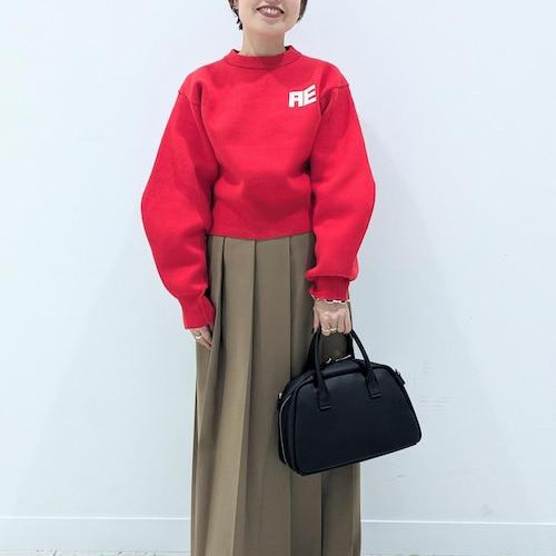 真っ赤なカラーが可愛いこちらの...