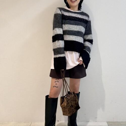 カジュアルなアイテムたちをカラ...